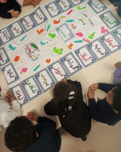 Lire la suite à propos de l’article Semaine de la Langue Arabe : Atelier de Calligraphie à l’École Maternelle du Lac