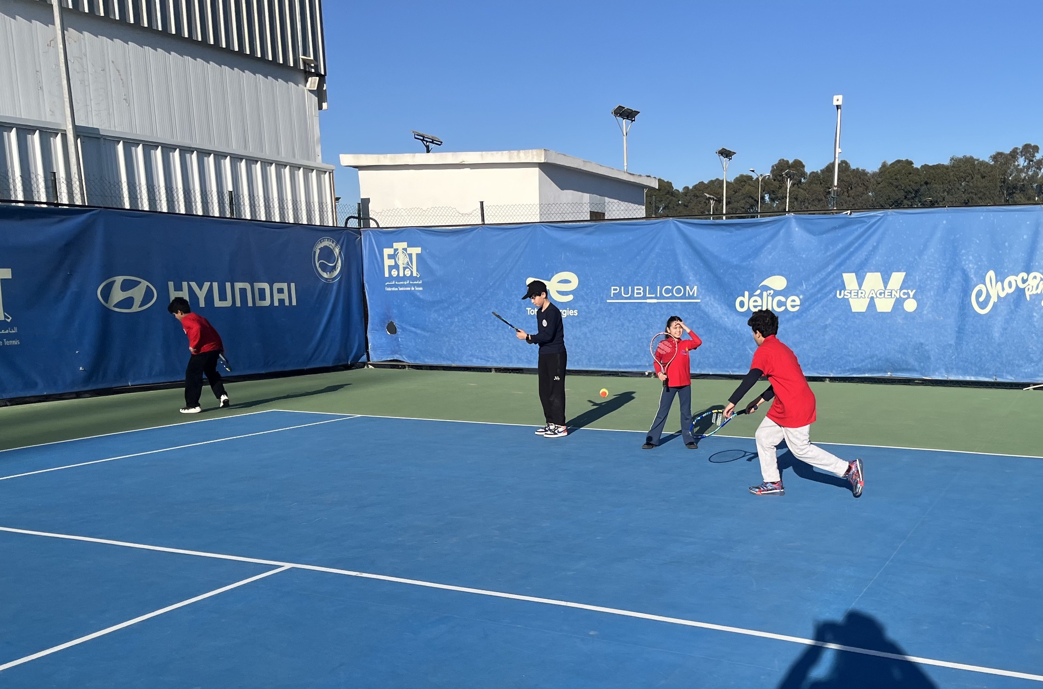 Lire la suite à propos de l’article Cycle Tennis CM2 : une expérience sportive enrichissante au GSRD Les Berges du Lac